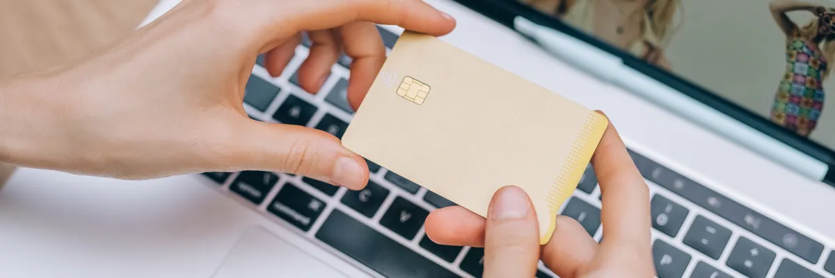 Ex-Spotify engineers raise $10M to kill the generic online storefront — Inblix summary
