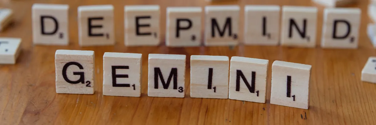 Gemini hits 950M users as ChatGPT's market share dips below 50% — Inblix summary
