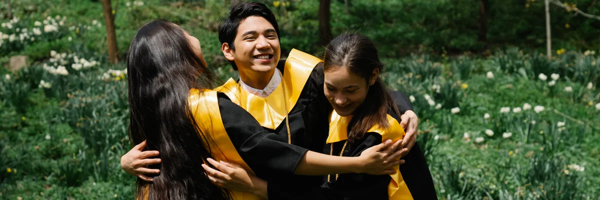 Hugging Face rebrands its 3-year-old NLP course as 'The LLM Course' — Inblix summary