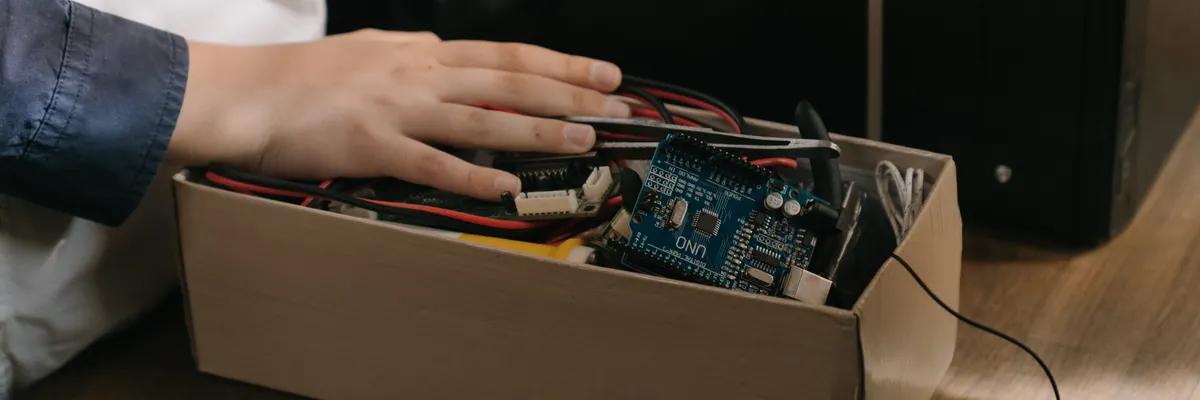Reachy Mini cuts the cloud entirely with a local AI voice pipeline — Inblix summary